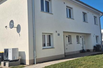 Wohnung Magdeburg Ottersleben - 5 Zimmer, 135 m&sup2;, 1.800&euro; | Angebot:26071819