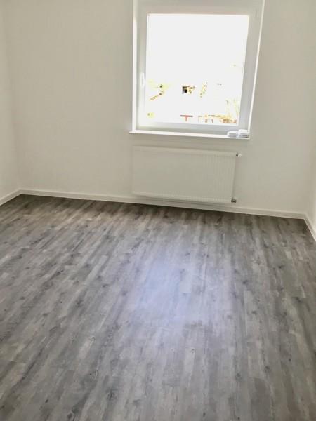 Schöner Wohnen - geräumige 3-Zimmer-Wohnung mit Balkon zimmer