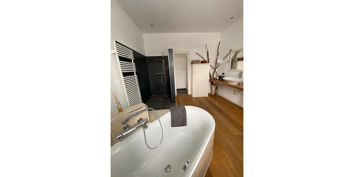 WG-Zimmer für WochenendheimfahrerIn Mo-Fr 1 zimmer