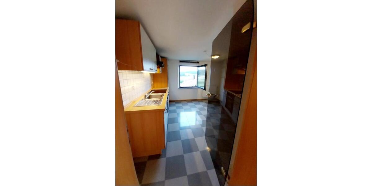 Dachgeschoßwohnung Regenstauf - 2 Zimmer, 550&euro; | Angebot:21606544