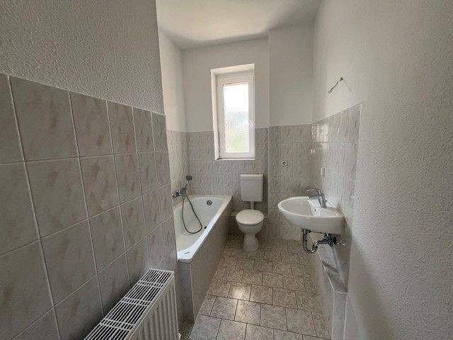 Etagenwohnung Zwickau Pölbitz - 3 Zimmer, 73 m&sup2;, 475&euro; | Angebot:26826651