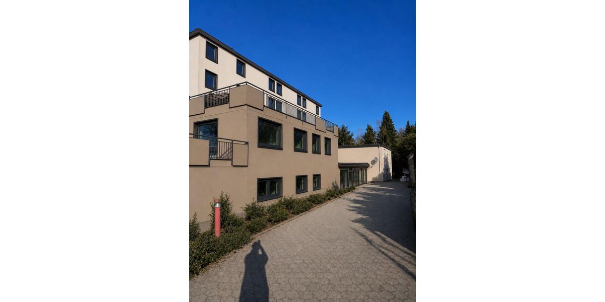 Betreiber gesucht - ca. 2.000 m² Wohnobjekt im Kurort Bad Salzschlirf - Mehrfamilienhaus, Wohnhaus Bad Salzschlirf | Angebot:27433029