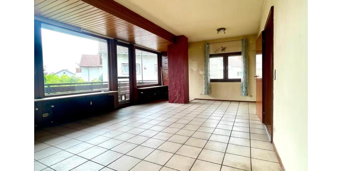 Etagenwohnung Grünstadt - 4 Zimmer, 95 m&sup2;, 1.100&euro; | Angebot:24560486