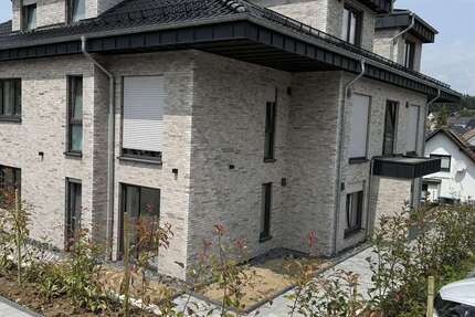 Wohnung zum Mieten in Waldbröl 997 € 81 m² 3 zimmer