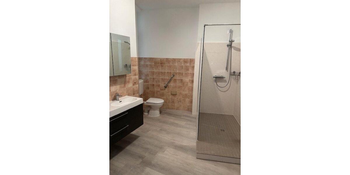 Wohnen auf Zeit Bremerhaven Mitte - 1 Zimmer, 24 m&sup2;, 425&euro; | Angebot:26610744