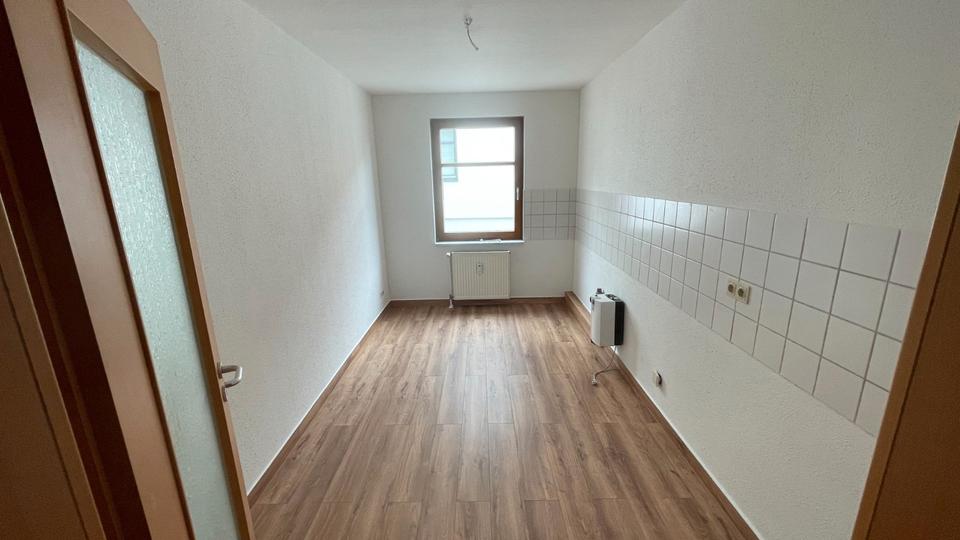 Etagenwohnung Blankenburg (Harz) - 3 Zimmer, 83 m&sup2;, 620&euro; | Angebot:26459500