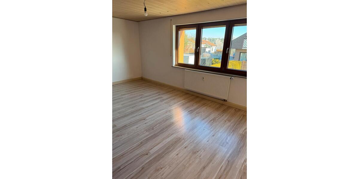 Etagenwohnung Wüstenrot - 3.5 Zimmer, 96 m&sup2;, 850&euro; | Angebot:26689023