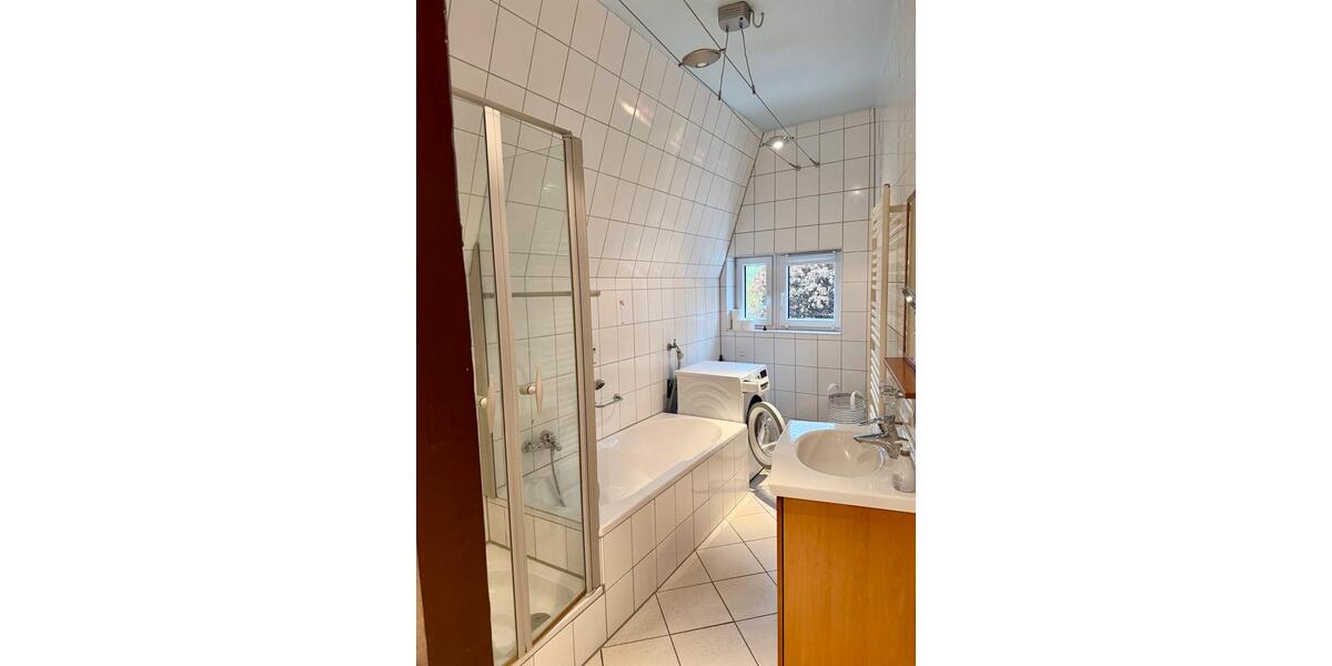 Wohnen auf Zeit Wetzlar - 3 Zimmer, 105 m&sup2;, 70&euro; | Angebot:24756406