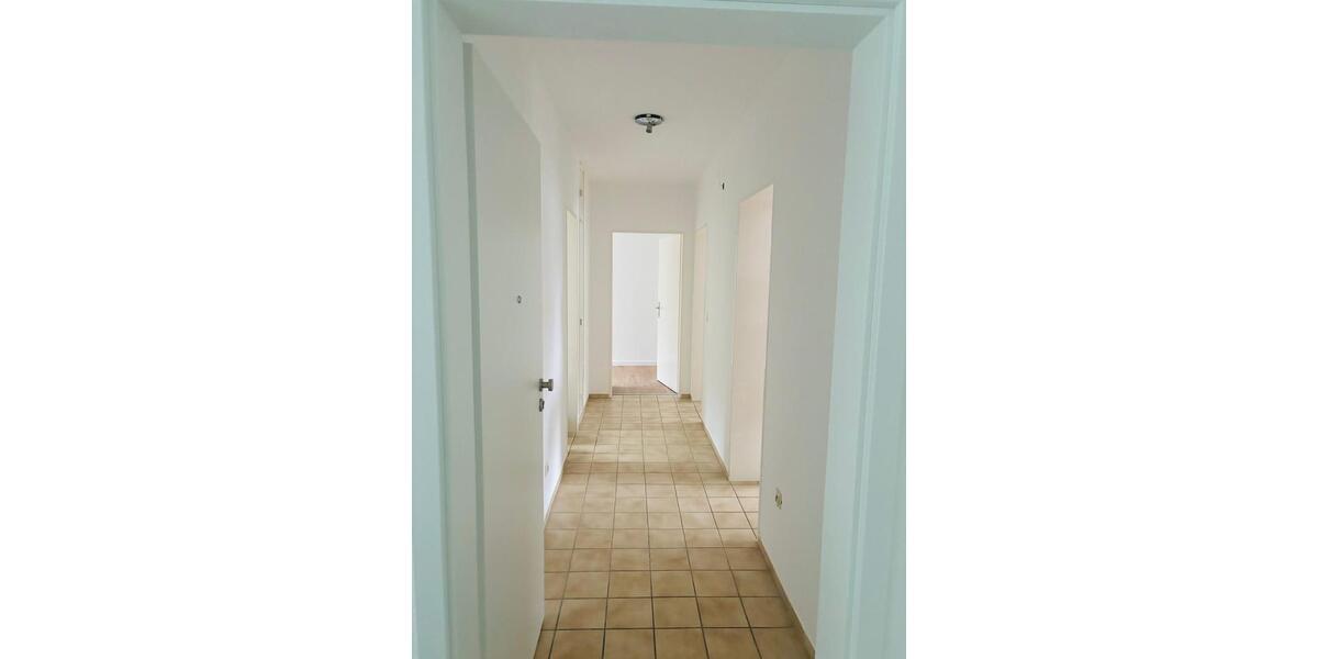 Etagenwohnung Külsheim - 3 Zimmer, 68 m&sup2;, 600&euro; | Angebot:25174472