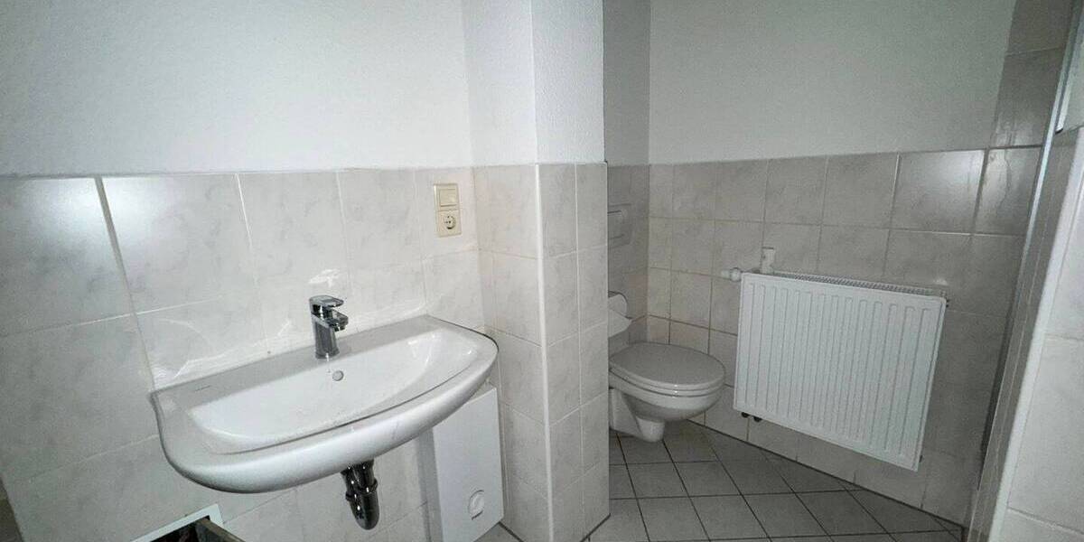 Etagenwohnung Görlitz Innenstadt - 3 Zimmer, 69 m&sup2;, 400&euro; | Angebot:26189198