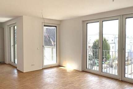 Wohnung Leonberg - 4 Zimmer, 101 m&sup2;, 1.821&euro; | Angebot:25193785