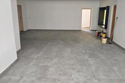 Gewerbeobjekt Hallstadt - 10&euro; | Angebot:26473310