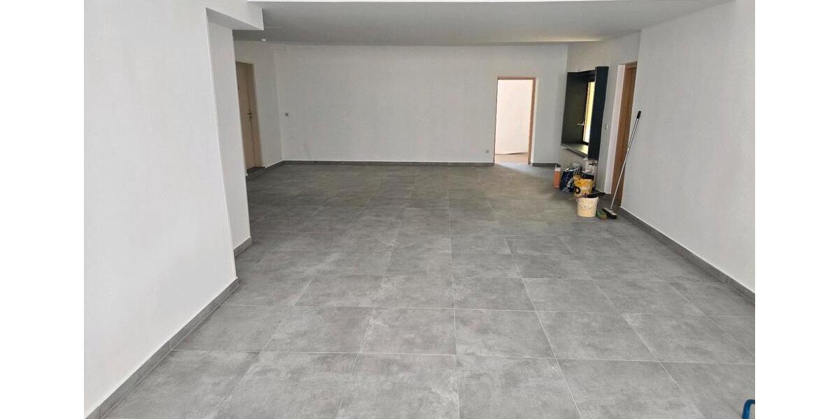 Gewerbeobjekt Hallstadt - 10&euro; | Angebot:26473310