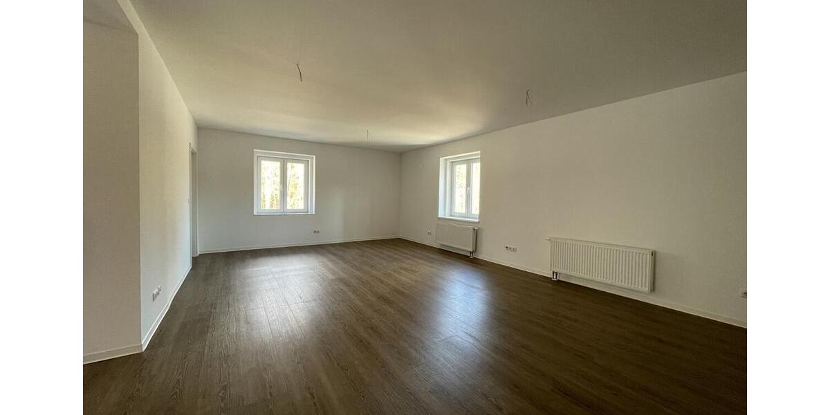 Etagenwohnung Ilmenau - 2 Zimmer, 77 m&sup2;, 735&euro; | Angebot:26007144