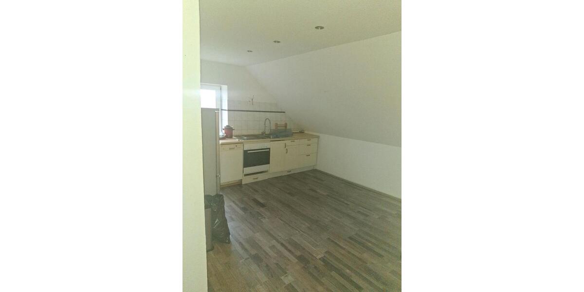 Dachgeschoßwohnung Burgdorf - 2 Zimmer, 42 m&sup2;, 600&euro; | Angebot:24878357