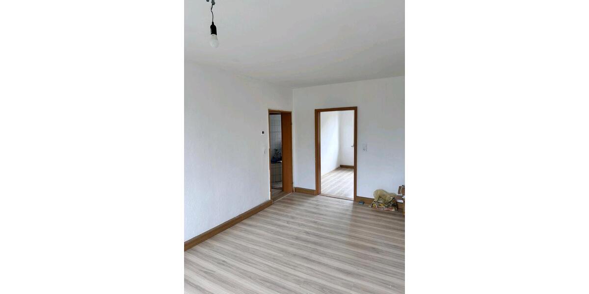 Etagenwohnung Neustadt an der Orla - 3 Zimmer, 70 m&sup2;, 390&euro; | Angebot:26580708