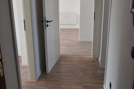Wohnung Weißenfels - 3 Zimmer, 58 m&sup2;, 400&euro; | Angebot:26545362