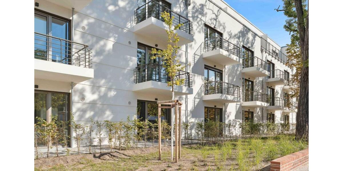 Dachgeschoßwohnung Berlin Steglitz-Zehlendorf - 2 Zimmer, 67 m&sup2;, 1.605&euro; | Angebot:26424421