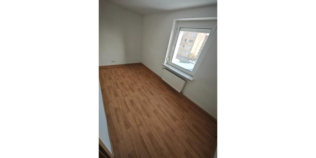 Etagenwohnung Osterburg (Altmark) - 3 Zimmer, 61 m&sup2;, 334&euro; | Angebot:25144766