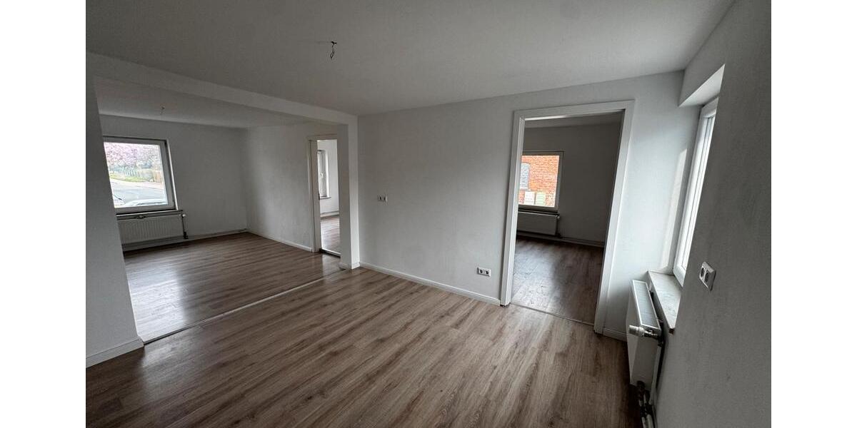 Erdgeschoßwohnung Hessisch Oldendorf - 3 Zimmer, 70 m&sup2;, 600&euro; | Angebot:25948821