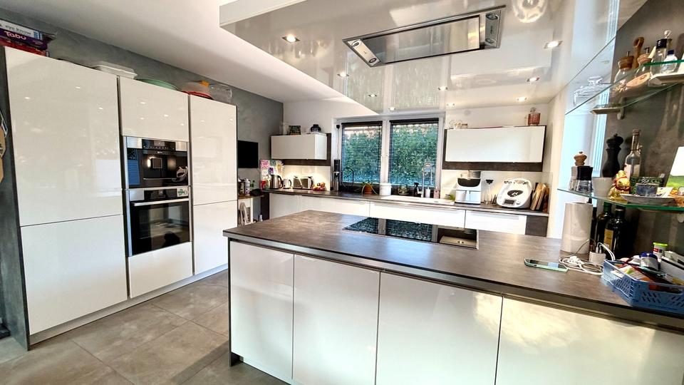 Einfamilienhaus Lotte - 5 Zimmer, 137 m&sup2;, 1.700&euro; | Angebot:24977743