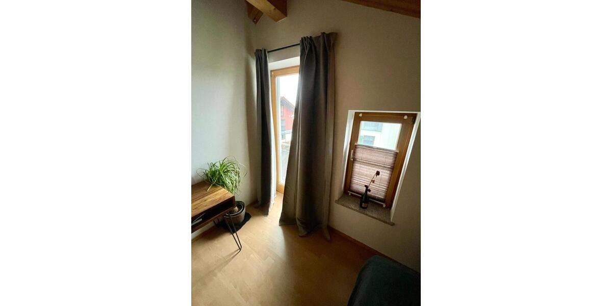 Etagenwohnung Holzkirchen - 2 Zimmer, 62 m&sup2;, 1.250&euro; | Angebot:24803911