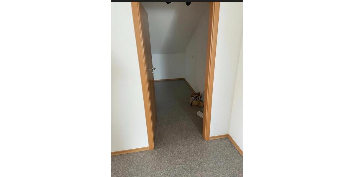 Dachgeschoßwohnung Regensburg Das Dörnberg - 2.5 Zimmer, 67 m&sup2;, 600&euro; | Angebot:26183659