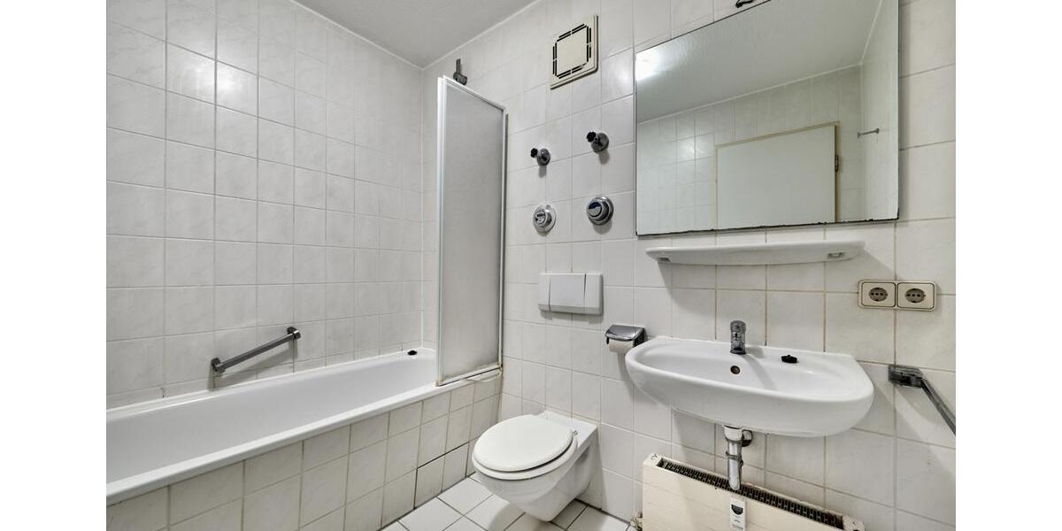 Etagenwohnung Rüsselsheim am Main - 4 Zimmer, 120 m&sup2;, 1.950&euro; | Angebot:24884245