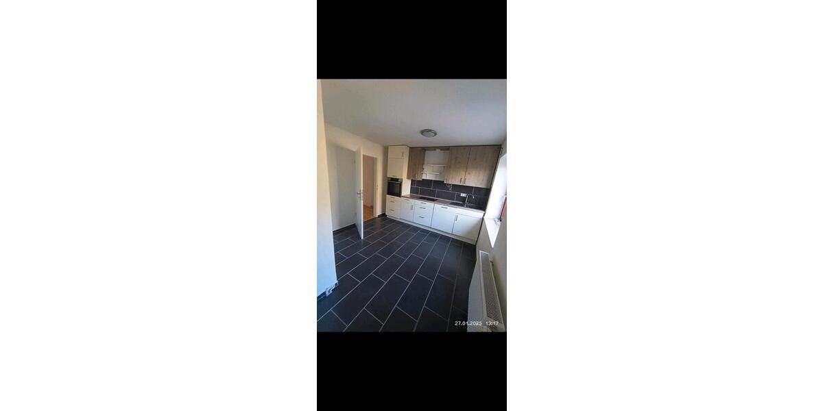 Etagenwohnung Zeven - 4 Zimmer, 120 m&sup2;, 850&euro; | Angebot:26626073