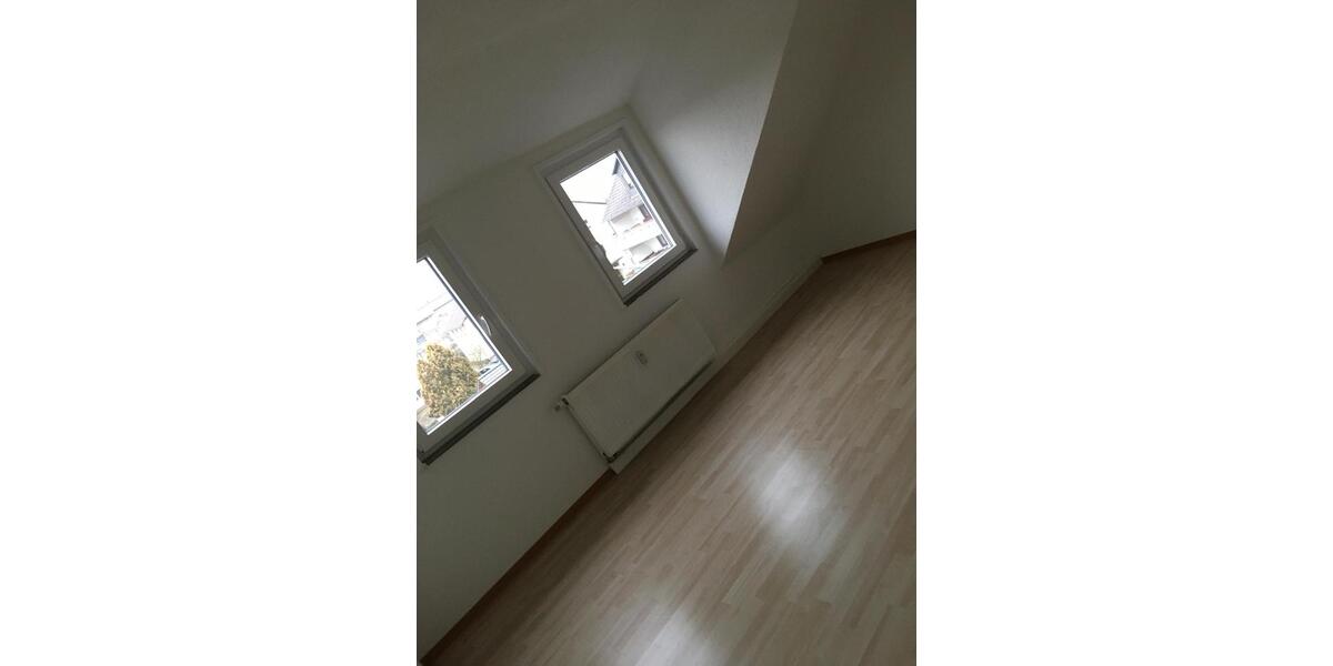 Dachgeschoßwohnung Kirchhain - 2 Zimmer, 66 m&sup2;, 650&euro; | Angebot:25852342