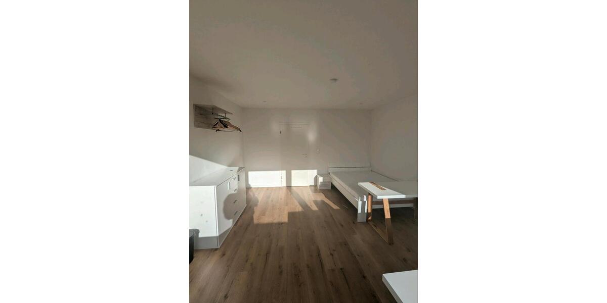 Wohnen auf Zeit Osnabrück Hellern - 4 Zimmer, 20 m&sup2;, 490&euro; | Angebot:26043081