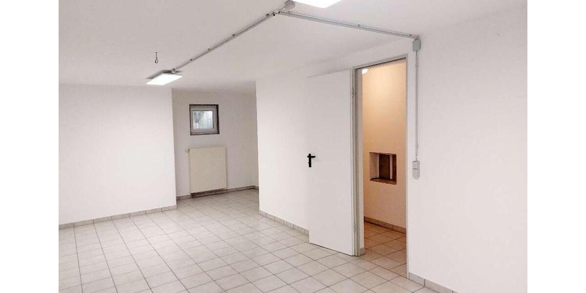 Einfamilienhaus Eislingen (Fils) - 5.5 Zimmer, 166 m&sup2;, 2.100&euro; | Angebot:26438109