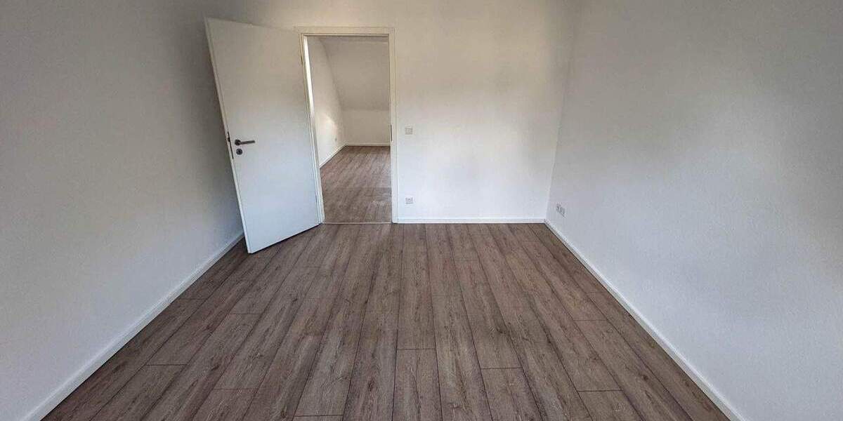Etagenwohnung Düsseldorf Hassels - 2 Zimmer, 49 m&sup2;, 646&euro; | Angebot:25166485