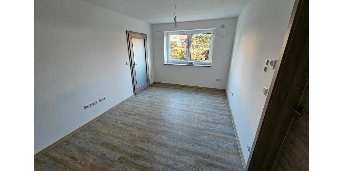 Erdgeschoßwohnung Hildburghausen - 2 Zimmer, 49 m&sup2;, 480&euro; | Angebot:25807873
