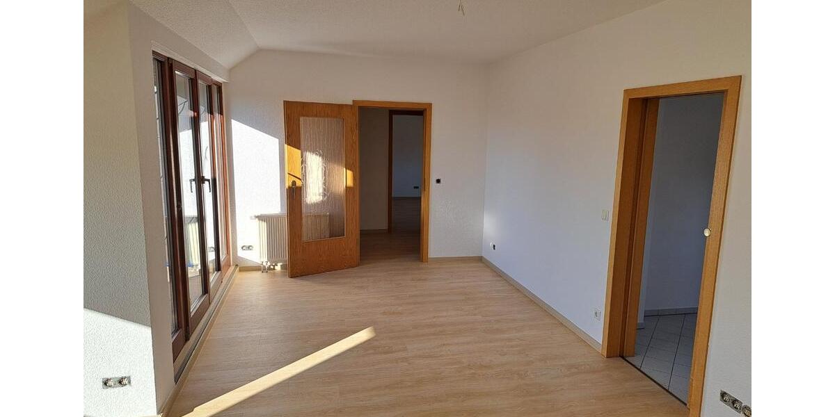 Dachgeschoßwohnung Bautzen - 3 Zimmer, 88 m&sup2;, 528&euro; | Angebot:24680367