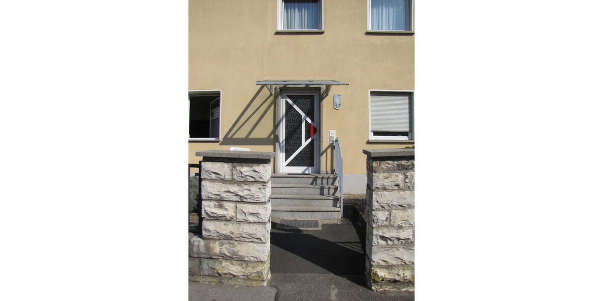 Etagenwohnung Schwabach Nasbach - 3 Zimmer, 107 m&sup2;, 700&euro; | Angebot:26017073