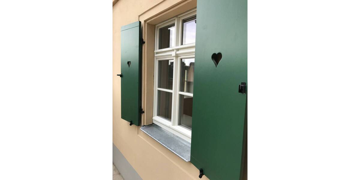 Etagenwohnung Radebeul Oberlößnitz - 3 Zimmer, 151 m&sup2;, 1.850&euro; | Angebot:25668402