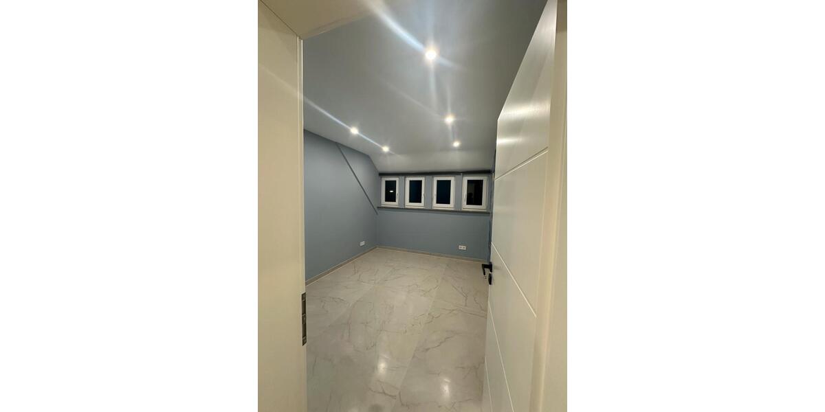 Dachgeschoßwohnung Hamburg Harburg - 3 Zimmer, 80 m&sup2;, 1.300&euro; | Angebot:26620959