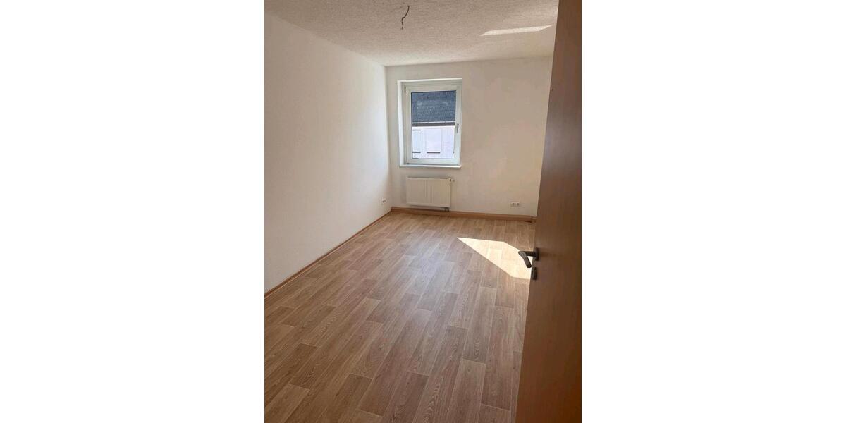 Etagenwohnung Burg - 1 Zimmer, 53 m&sup2;, 470&euro; | Angebot:25923070