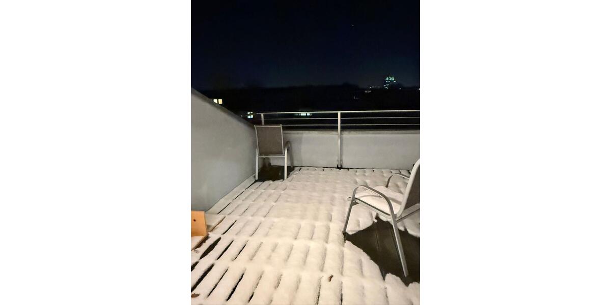 Dachgeschoßwohnung Krefeld - 3 Zimmer, 80 m&sup2;, 500&euro; | Angebot:24890850