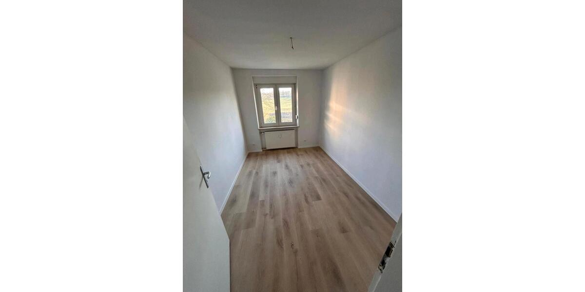 Erdgeschoßwohnung Hallschlag - 3 Zimmer, 60 m&sup2;, 450&euro; | Angebot:25811141