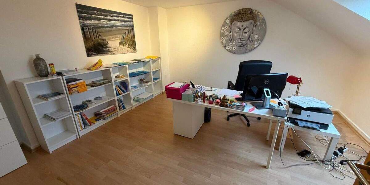 Etagenwohnung Saarbrücken St Johann - 2 Zimmer, 65 m&sup2;, 650&euro; | Angebot:25683671