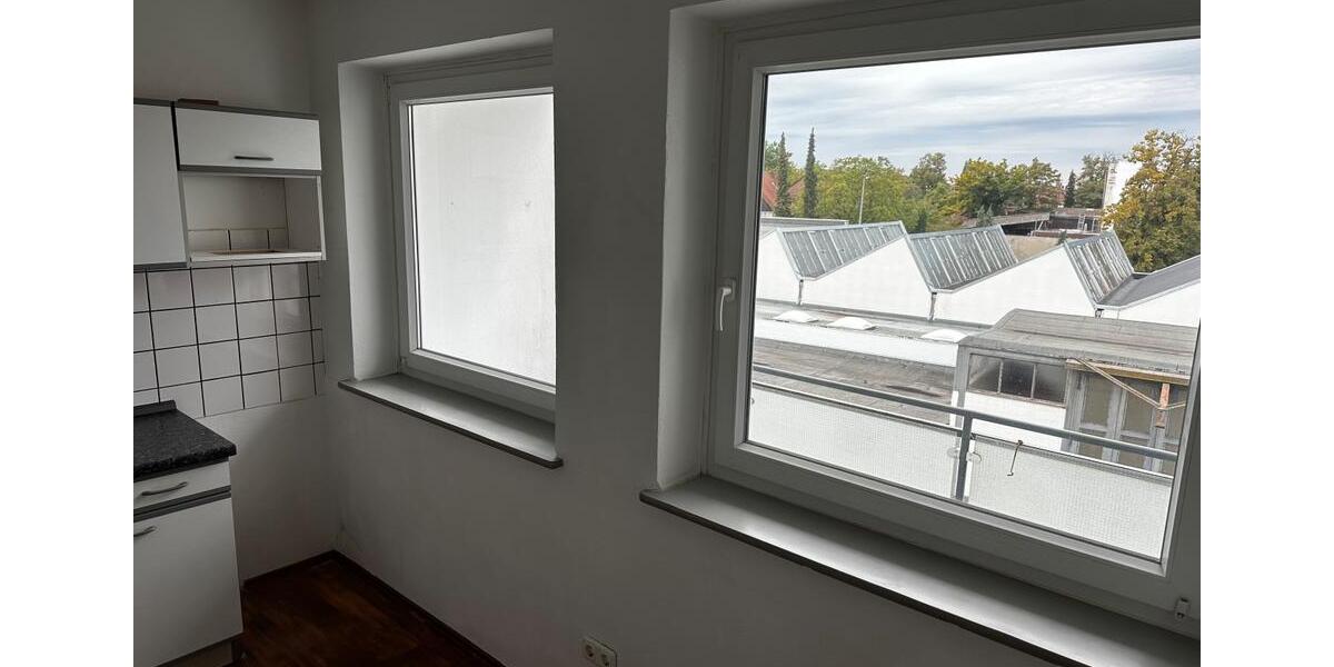 Geräumige 3 Zimmerwohnung 85m2 Stadtnah 3 zimmer