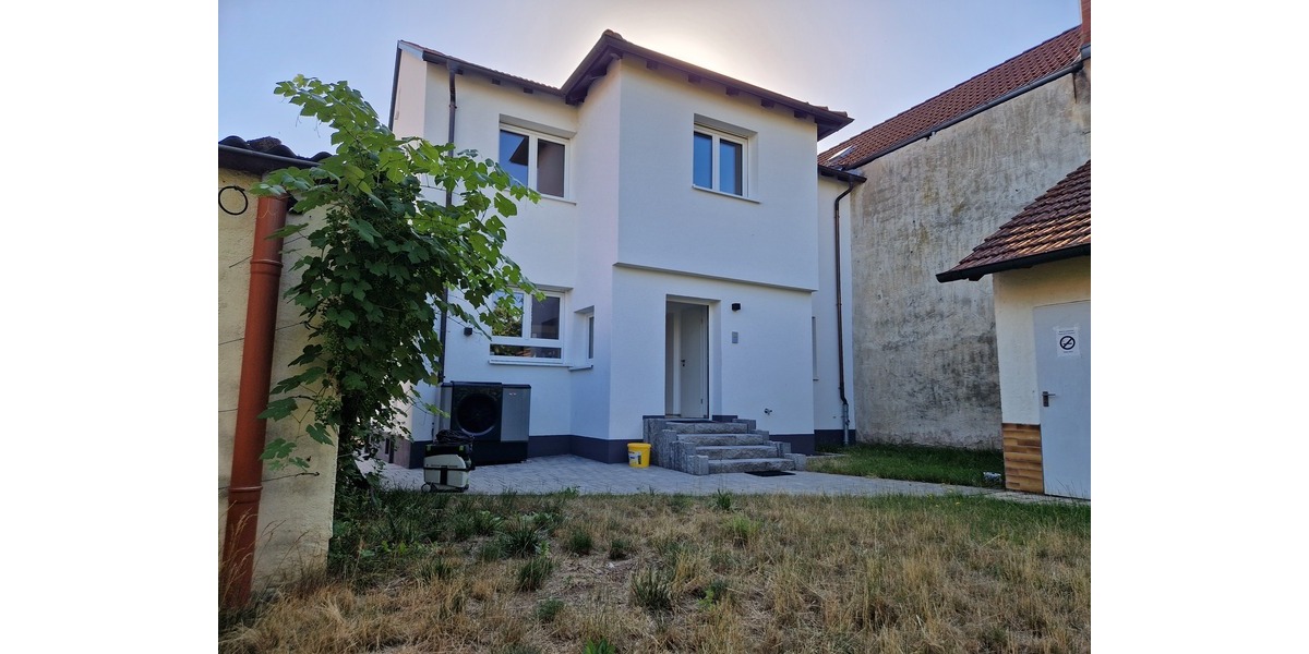 6-Zi-DHH neu saniert, Wärmepumpe, Wallbox-ready, Dämmung, EBK, großer Garten - Einfamilienhaus Stockstadt am Main | Angebot:26986202