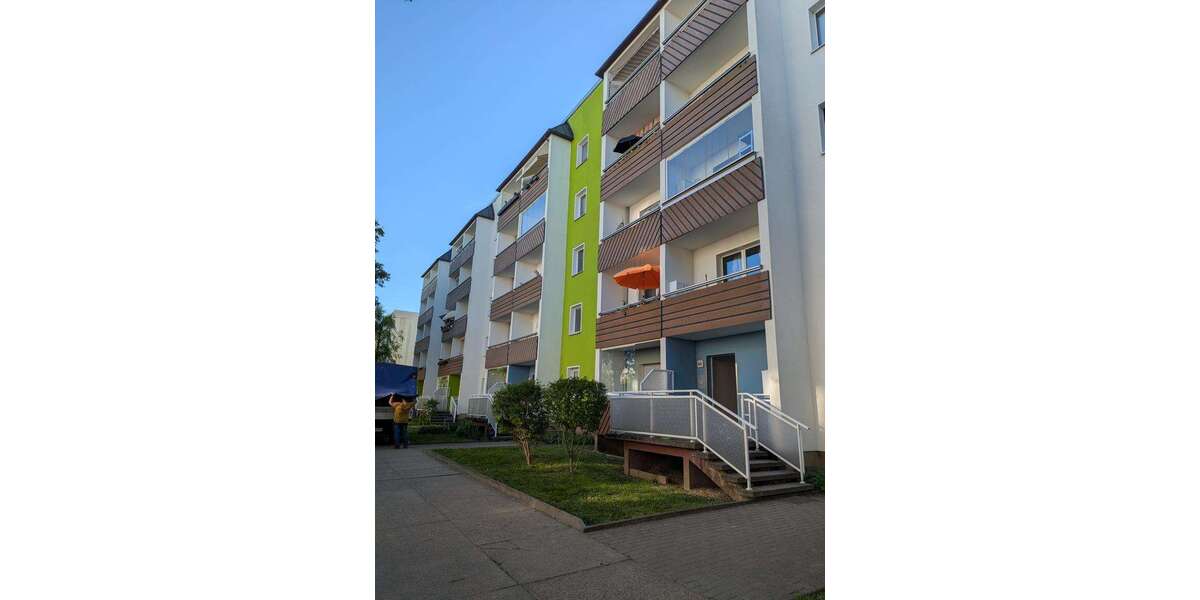 Etagenwohnung Magdeburg Neustädter Feld - 3 Zimmer, 48 m&sup2;, 360&euro; | Angebot:26472600