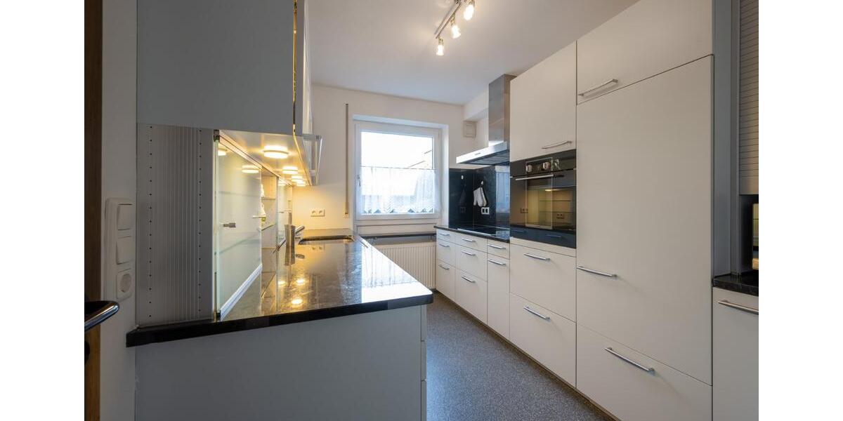 Gepflegtes Reihenhaus mit Garten, Dachstudio, Garage, Haunstetten 5 zimmer