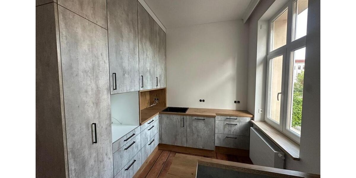 Erdgeschoßwohnung Neustrelitz - 5 Zimmer, 139 m&sup2;, 1.390&euro; | Angebot:24245957