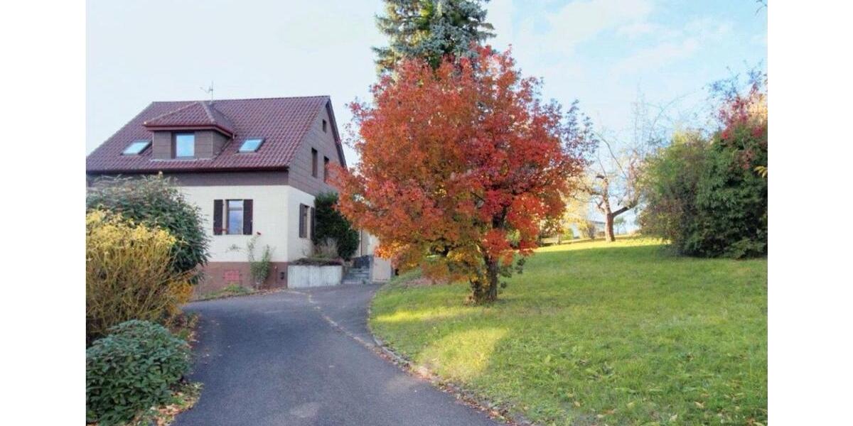 Wohnen auf Zeit Reutlingen Sondelfingen - 7 Zimmer, 147 m&sup2;, 410&euro; | Angebot:26268211