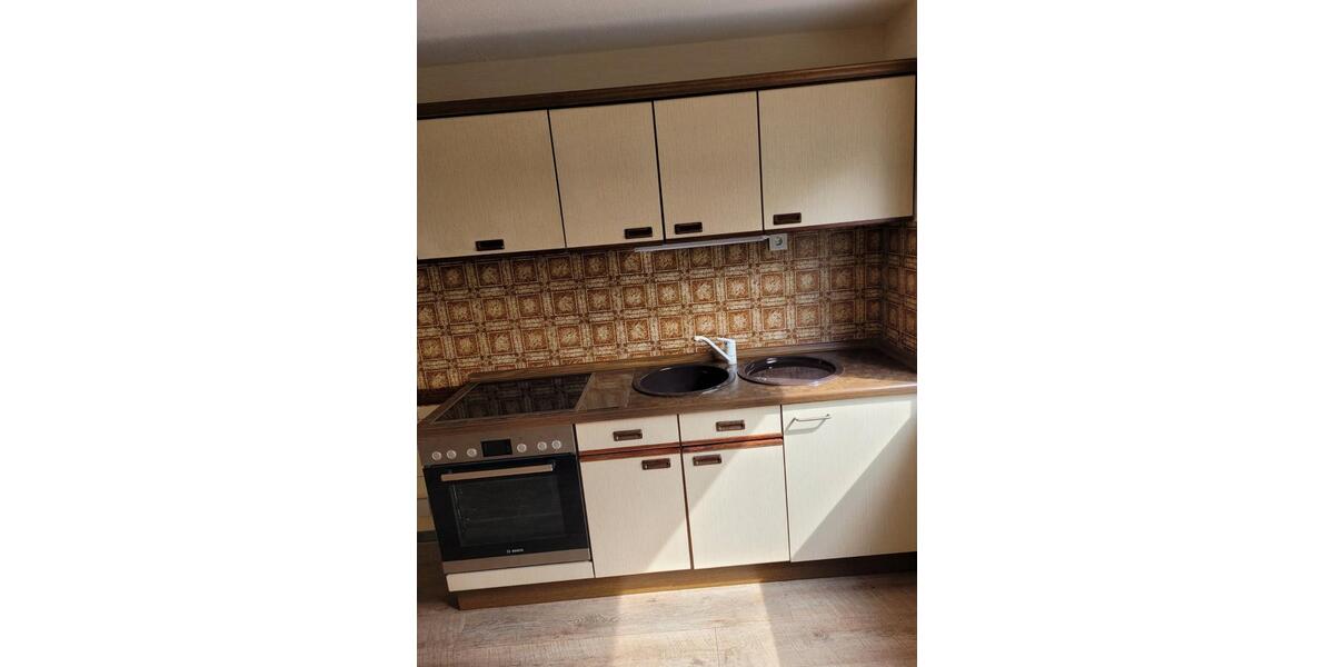 Erdgeschoßwohnung Hennweiler - 3 Zimmer, 102 m&sup2;, 650&euro; | Angebot:26416116