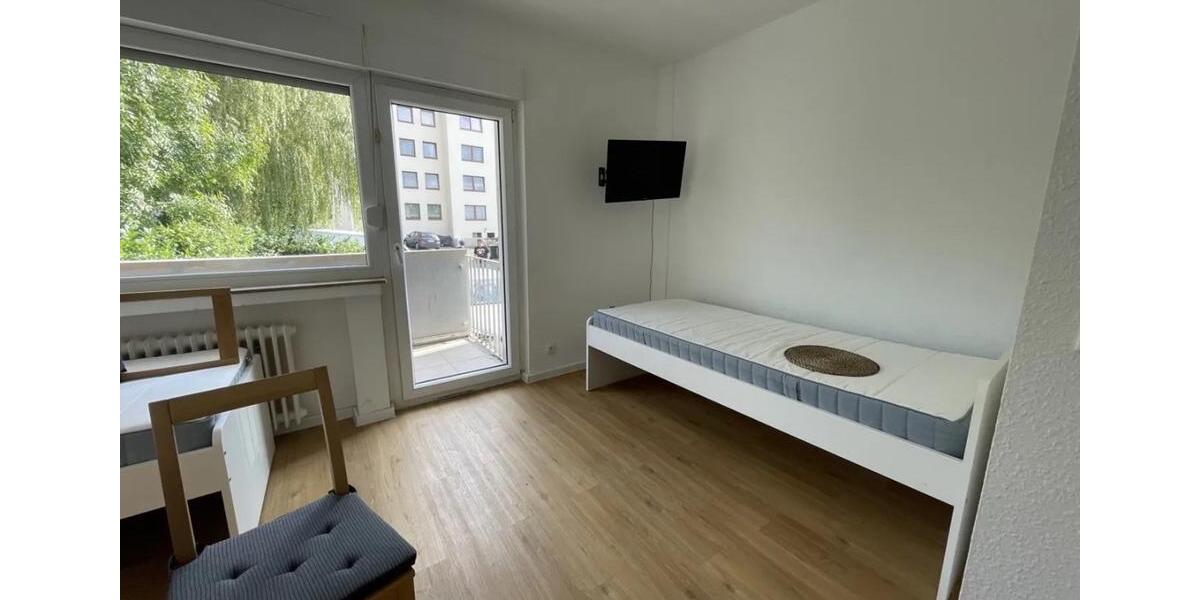 3-Zimmer-Erdgeschosswohnung mit Balkon, Einbauküche & Stellplatz 3 zimmer